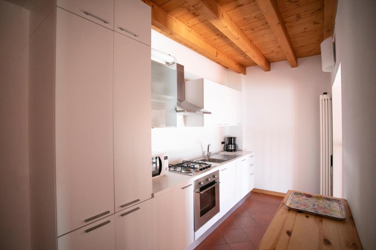 Iseolakerental - Casa Del Pescatore Riva di Solto Eksteriør billede