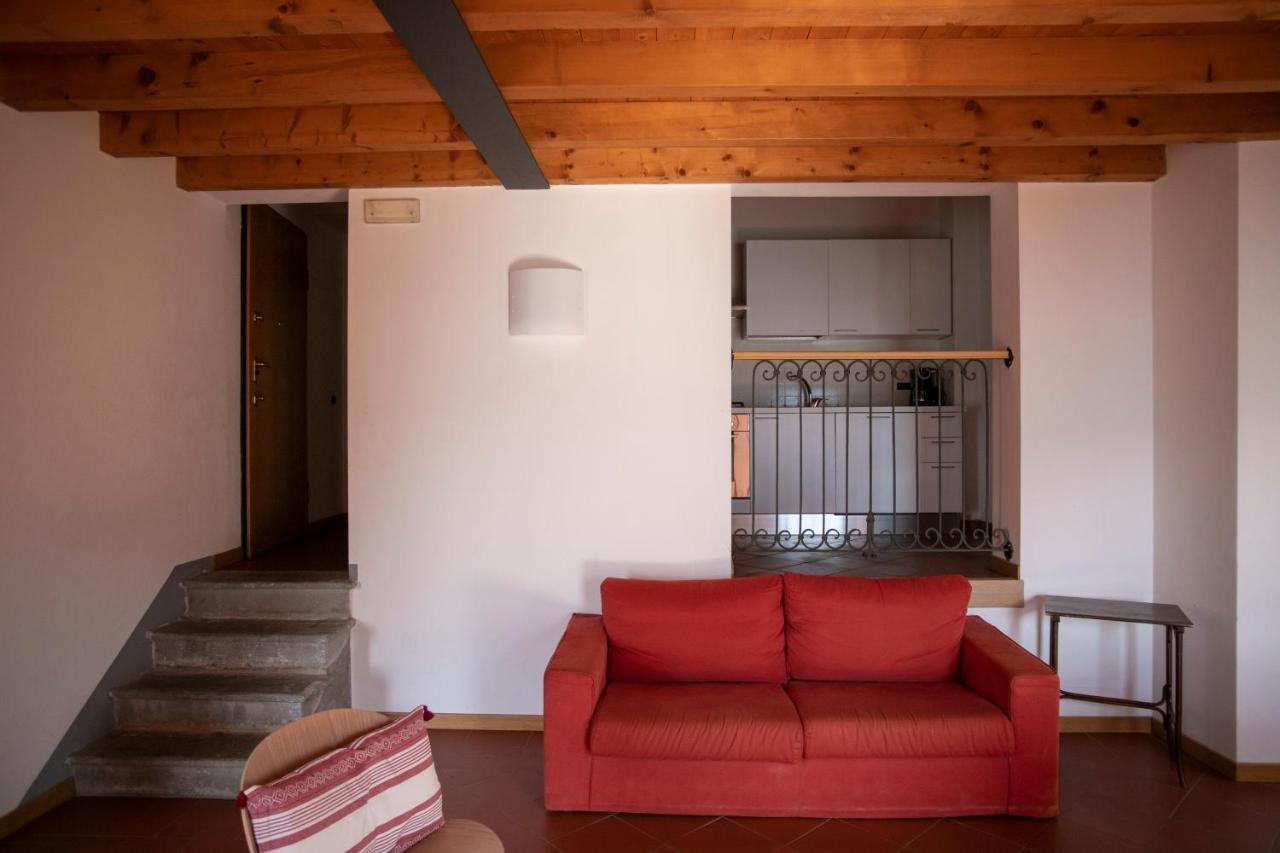 Iseolakerental - Casa Del Pescatore Riva di Solto Eksteriør billede