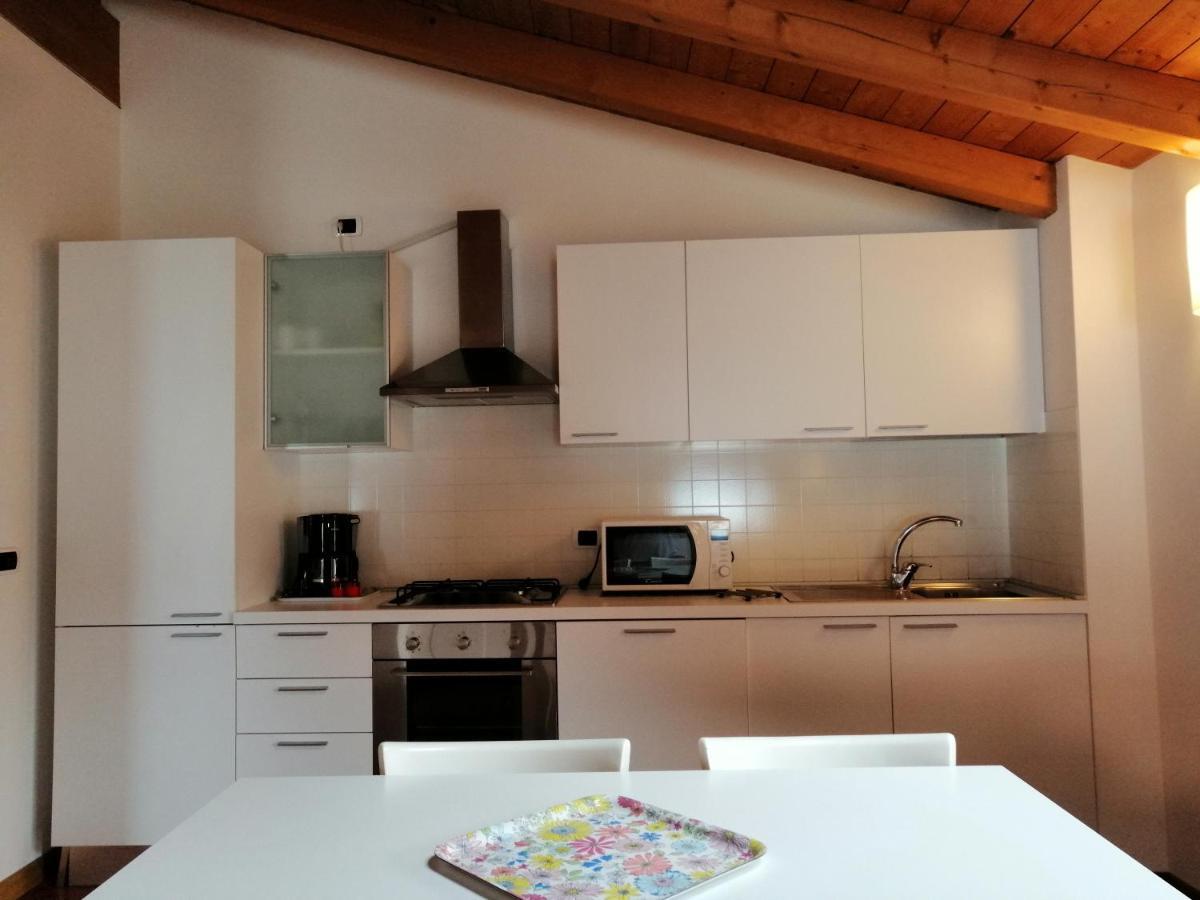 Iseolakerental - Casa Del Pescatore Riva di Solto Eksteriør billede