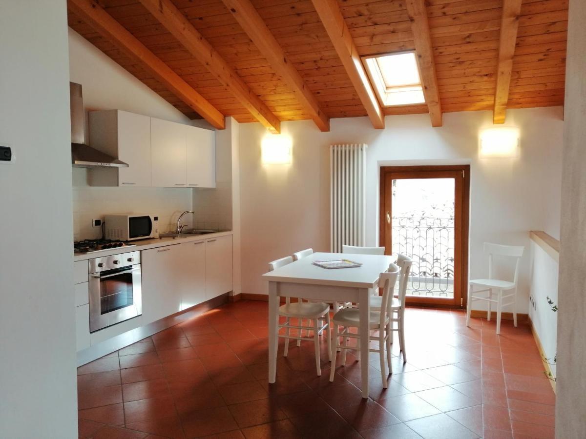 Iseolakerental - Casa Del Pescatore Riva di Solto Eksteriør billede